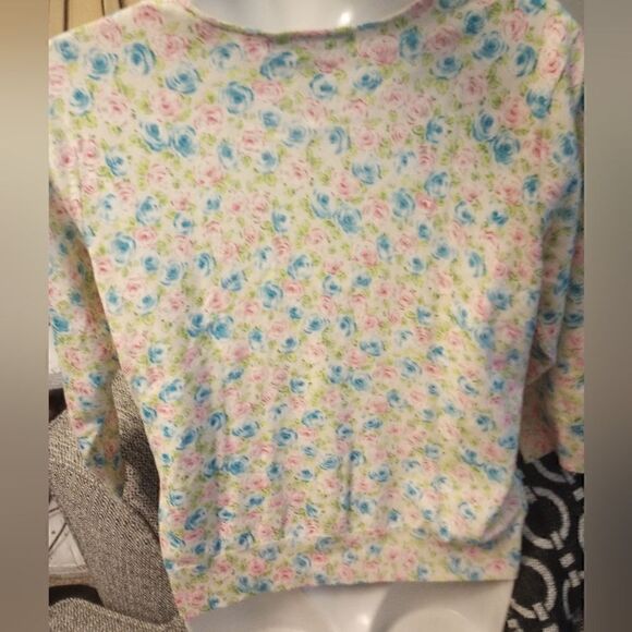 Silk blend floral sweater with glass accent buttons and ribbon t… - Picture 3 of 11